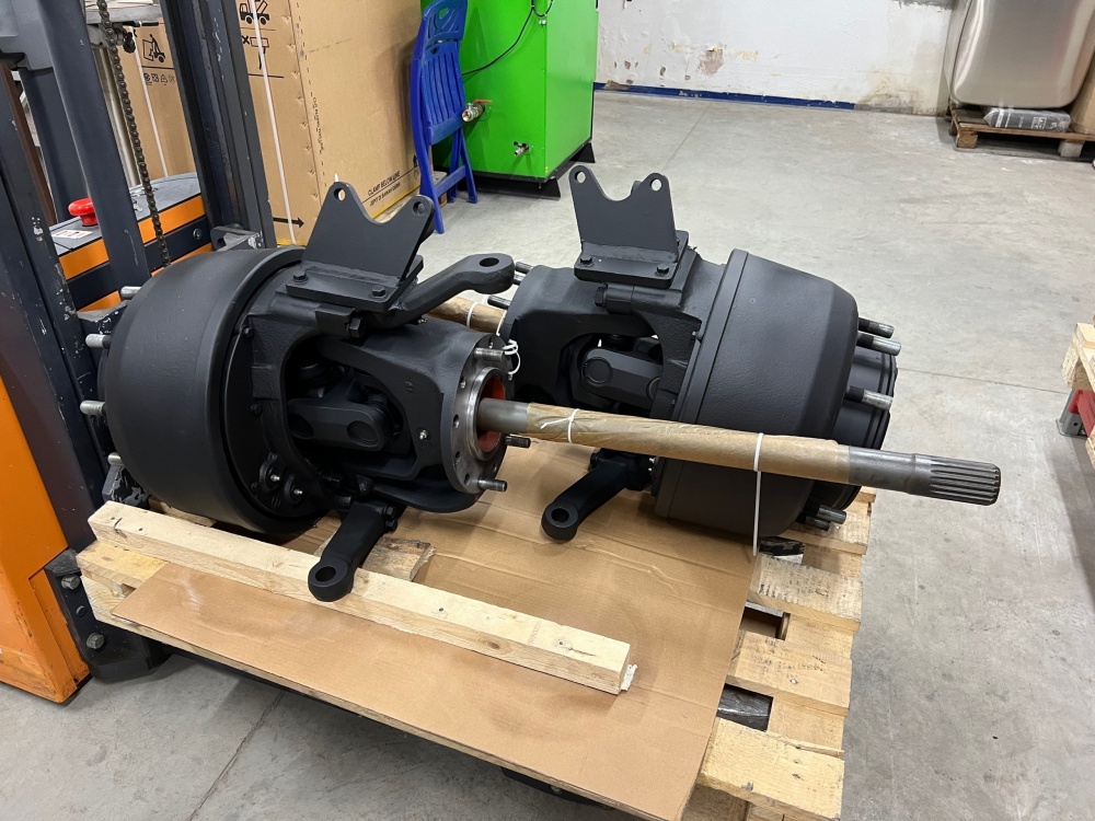 Колесно-ступичная группа переднего моста левая 6522,65225,65226,65228/ Мадара 340-023-7401