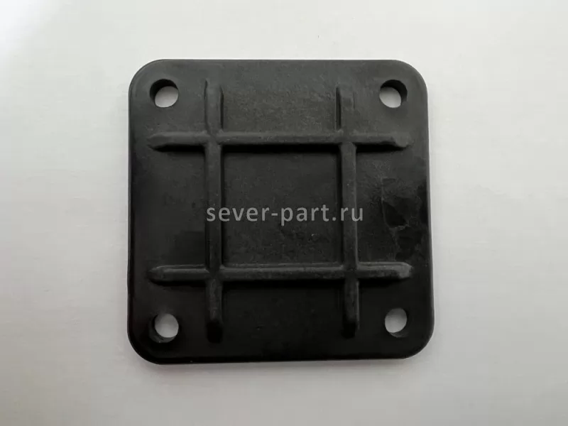 Крышка шкворня нижняя / РОСТАР 210-3001055