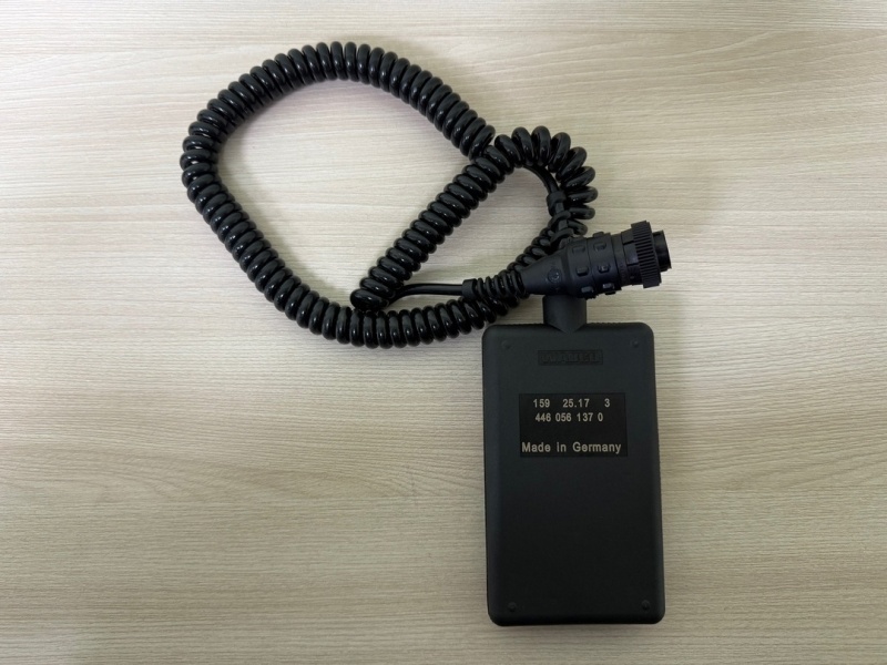 Пульт управления пневмоподвеской 446.056.137.0 / WABCO 4460561370 